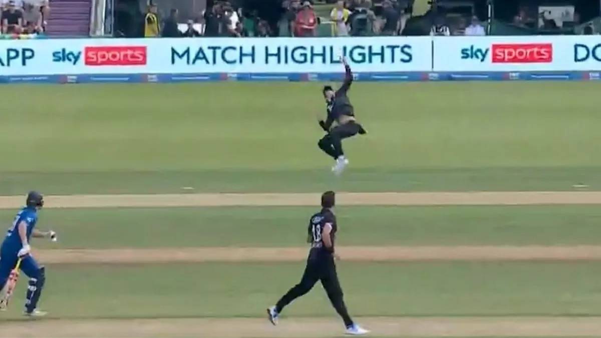 Mitchell Santner Catch