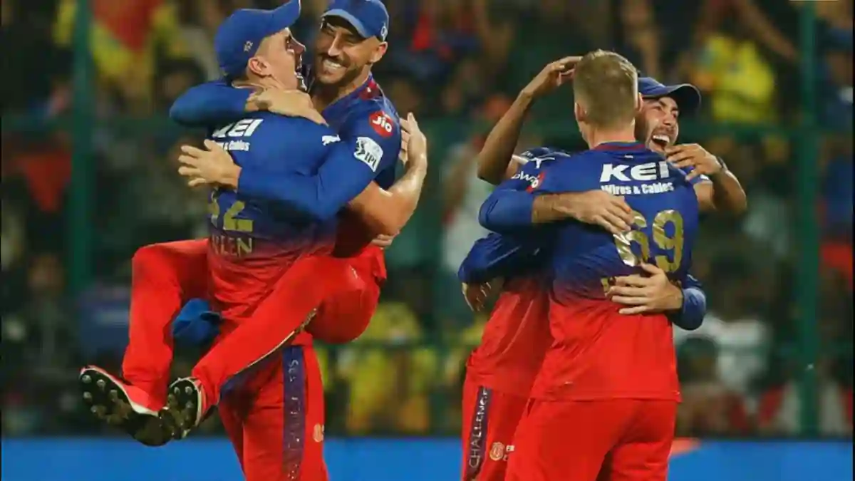 RR vs RCB Dream11 Prediction- The Eliminator 1 T20 Match of the Indian Premier League 2024 (IPL) will be played between Rajasthan Royals (RR) and Royal Challengers Bengaluru (RCB ) at the Narendra Modi Stadium, Ahmedabad. The match is scheduled to take place on the 22nd of May 2024 at 07:30 PM IST. You can find an in-depth match analysis and Fantasy Cricket Tips for this match. Additionally, you can get venue stats for the Narendra Modi Stadium, Ahmedabad, and the pitch report.