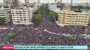 Huge crowd, this has never happened before, even the rain did not stop, huge crowd to welcome Team India