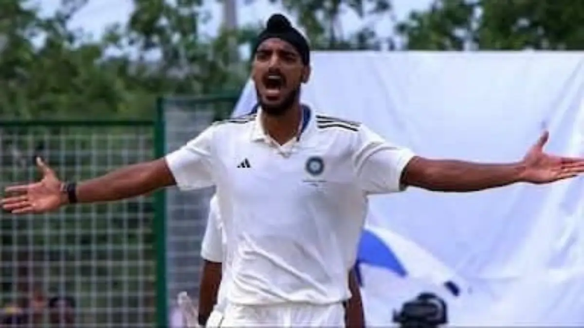 Arshdeep Singh's 6-Wicket Haul Secures Victory for India-D in Duleep Trophy